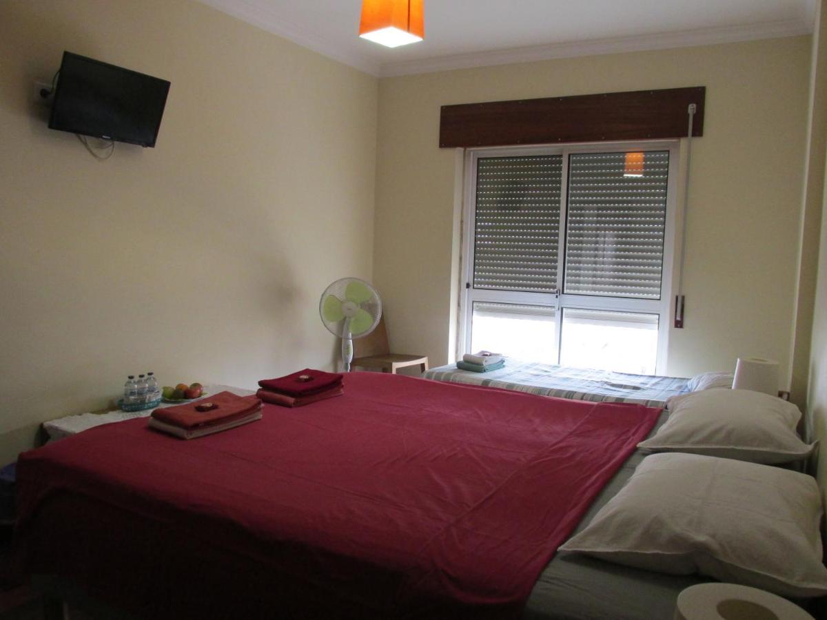 Homestay Marialva Park Seixal  Exterior photo