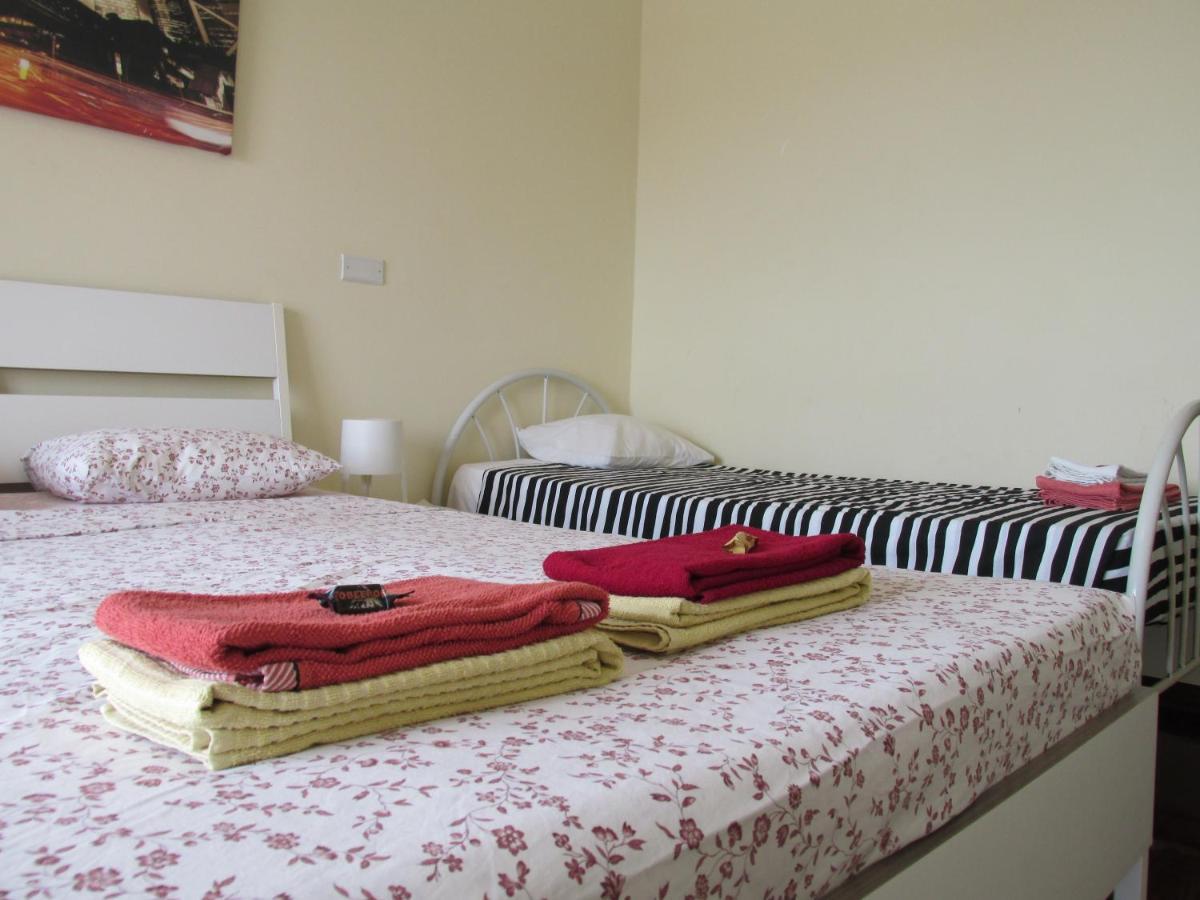 Homestay Marialva Park Seixal  Exterior photo